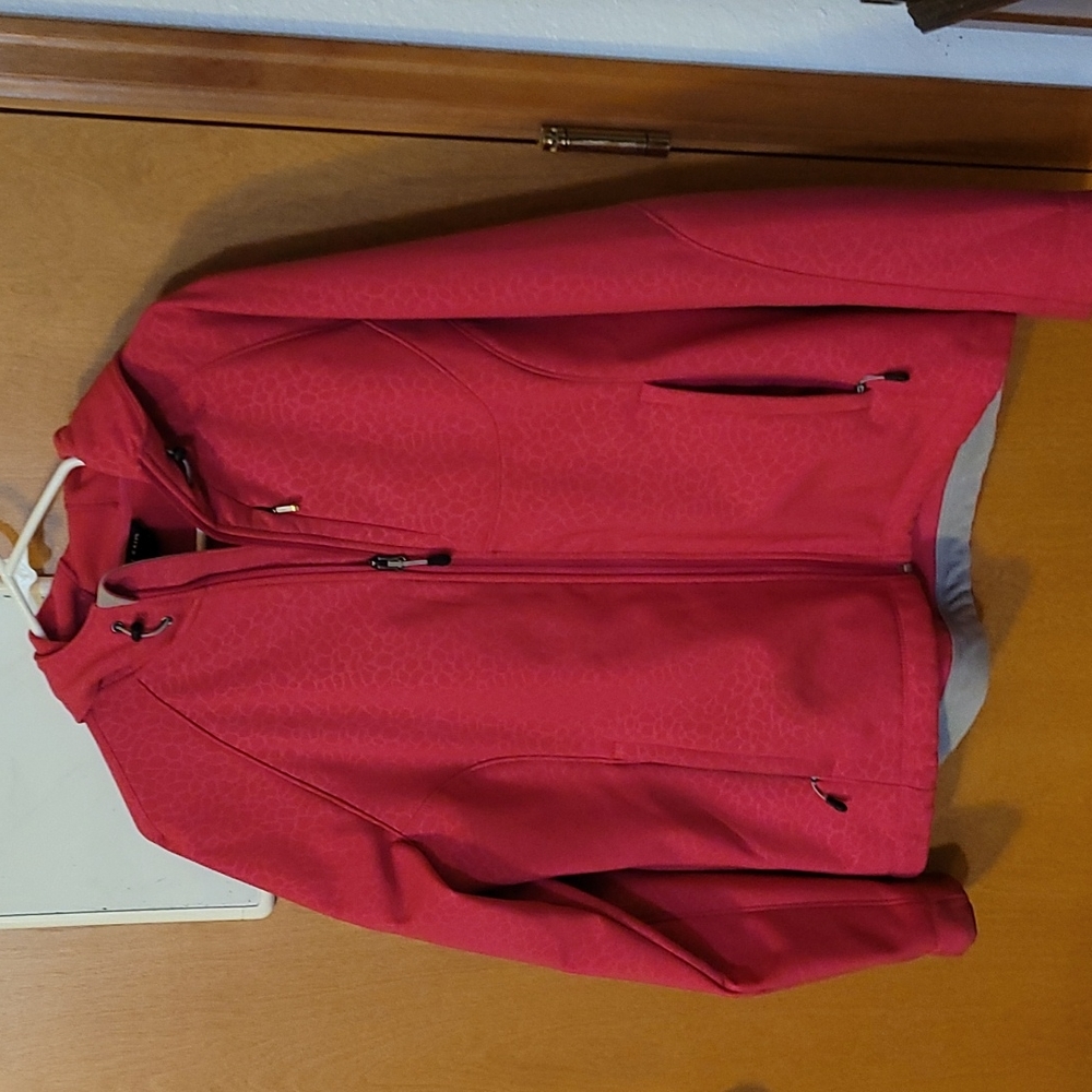 Pink wind-resistant jacket with fleece lining and lined pockets XL